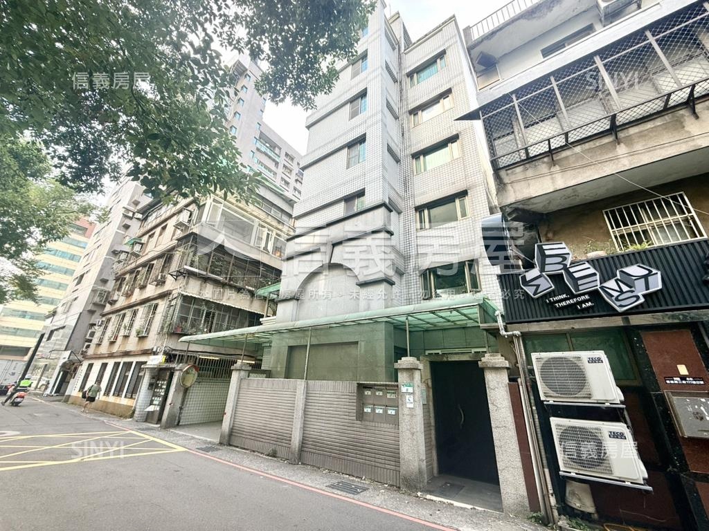 信義路三段111巷華廈社區外觀及周邊環境