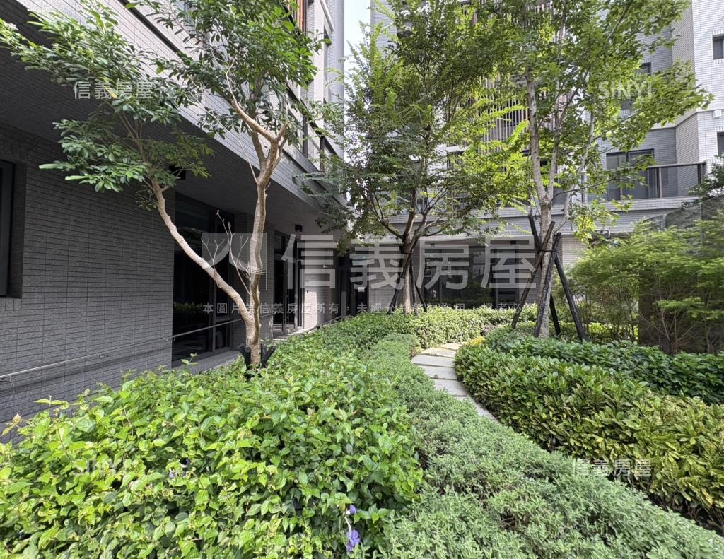 富宇質青社區外觀及周邊環境