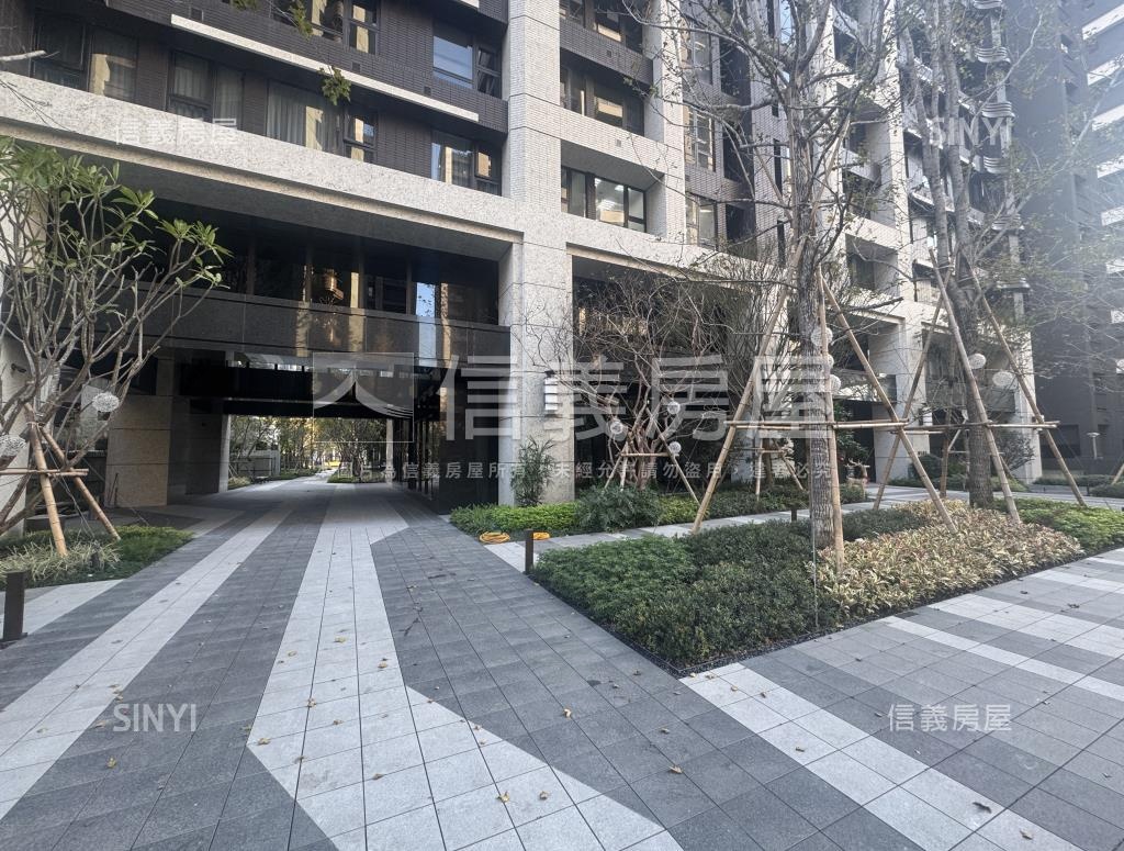 國美珩月社區外觀及周邊環境