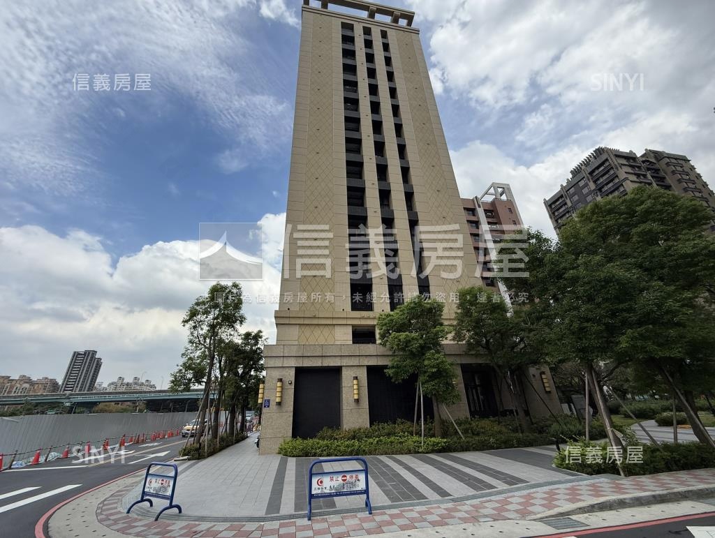 新莊海悅花園社區外觀及周邊環境