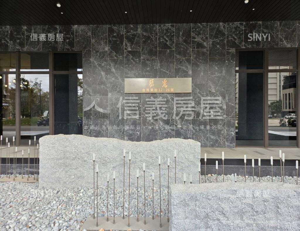 鴻柏慕光社區外觀及周邊環境