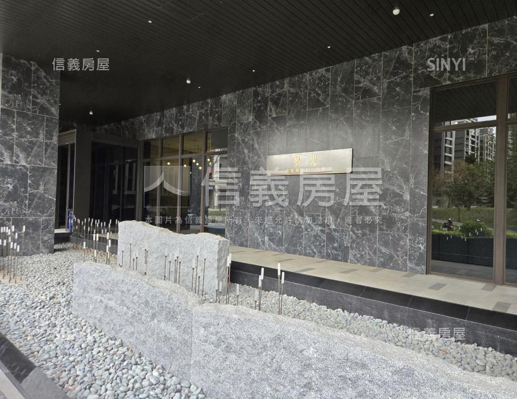 鴻柏慕光社區外觀及周邊環境