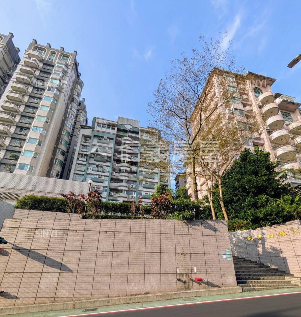 城市山林社區外觀及周邊環境