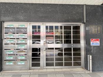 鴻運商業大樓