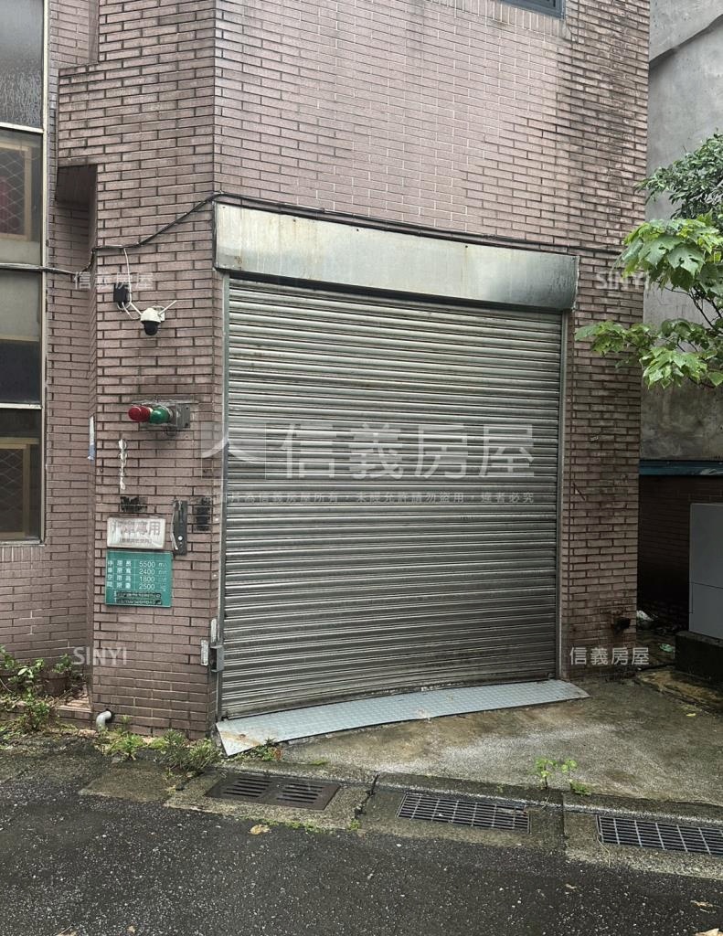 世貿華廈社區外觀及周邊環境