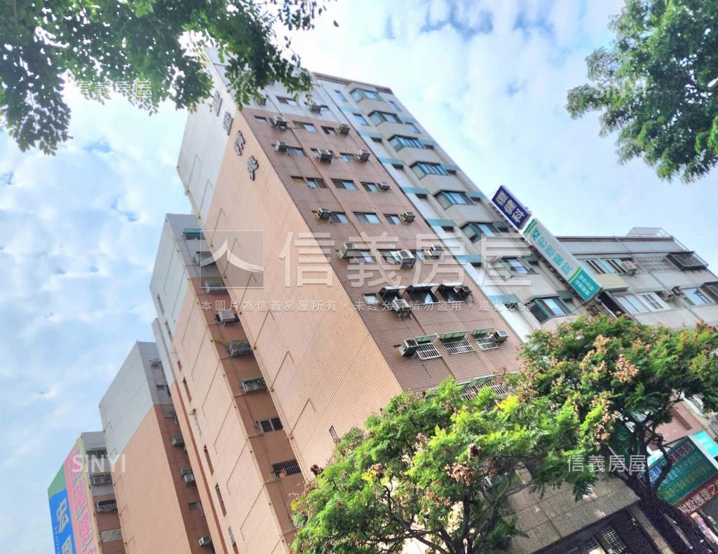 聖堡精典社區外觀及周邊環境