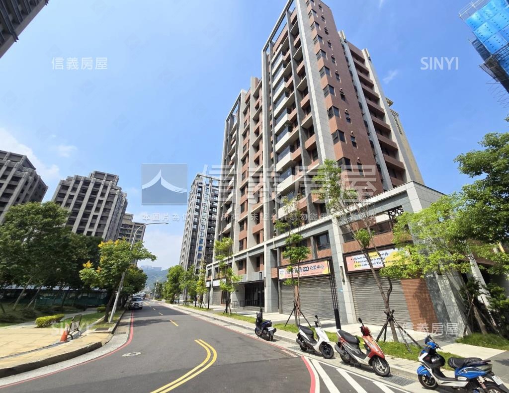 荷築社區外觀及周邊環境