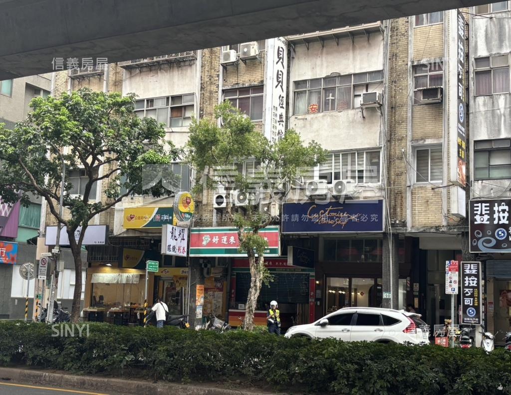 金侖大廈社區外觀及周邊環境
