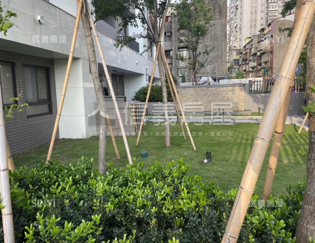 悠遊居社區外觀及周邊環境
