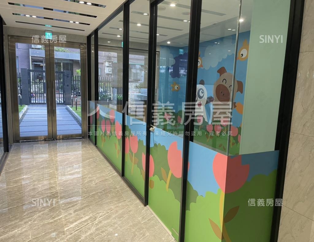 悠遊居社區外觀及周邊環境