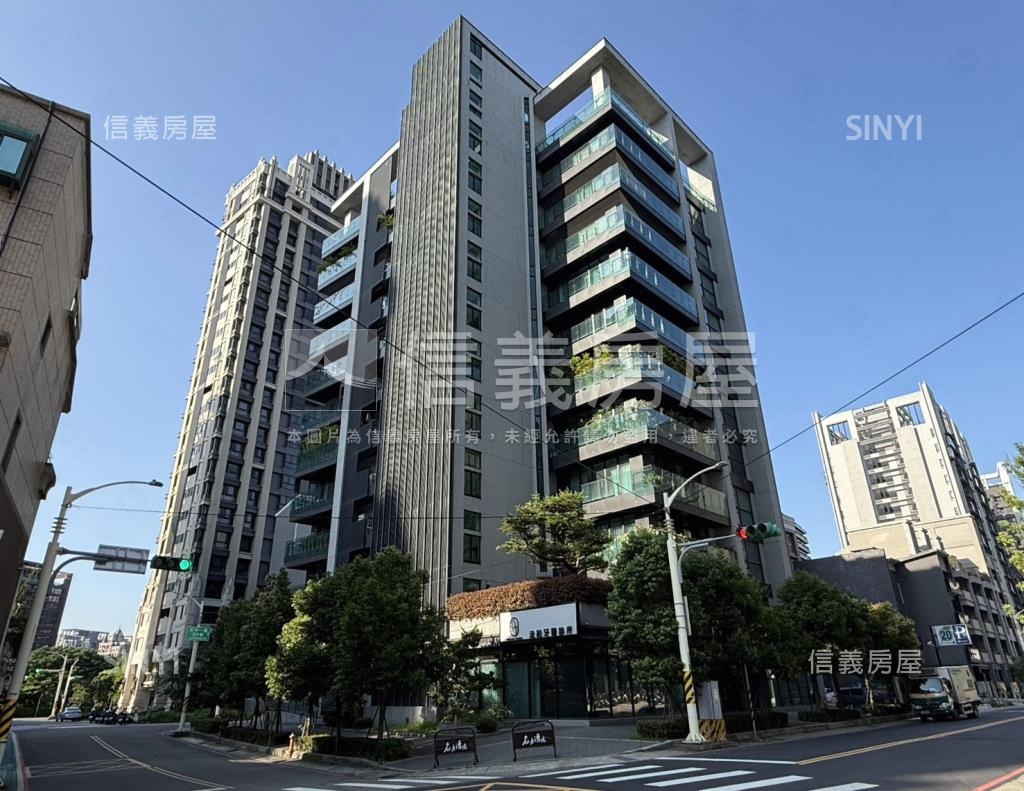 名嘉清境社區外觀及周邊環境