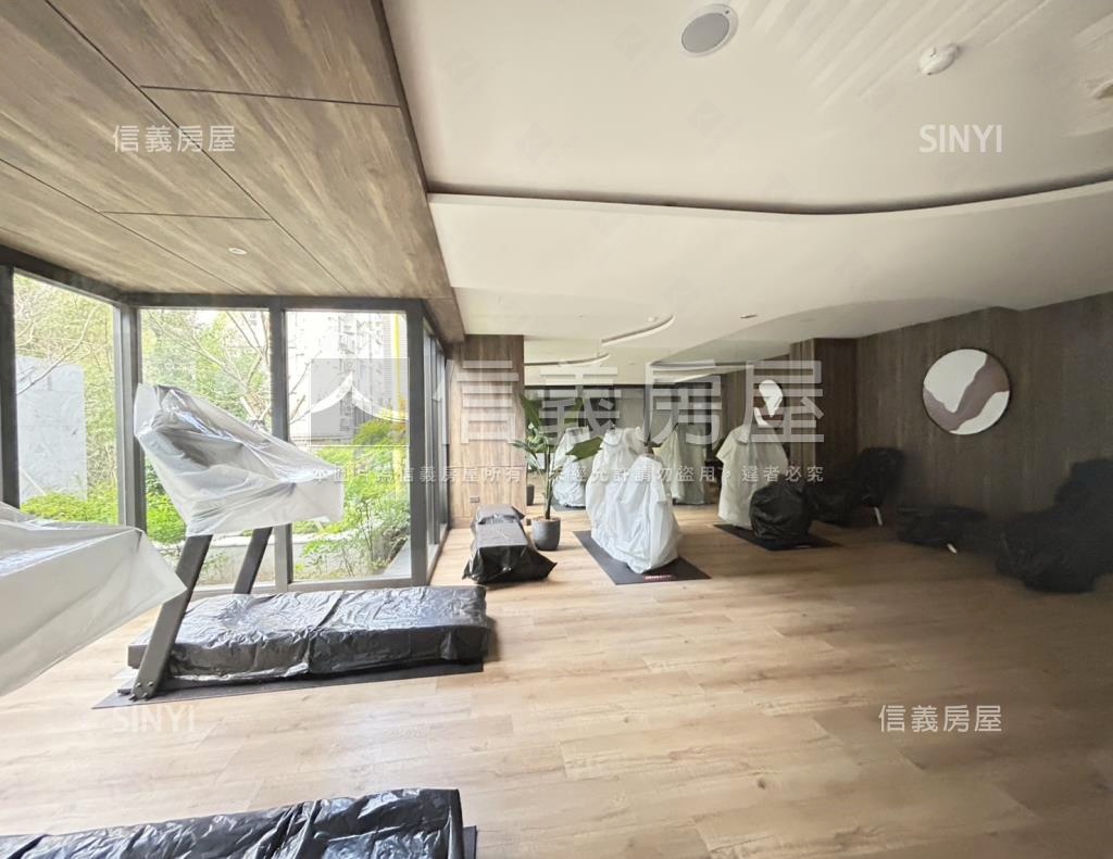 學府首席1期社區外觀及周邊環境