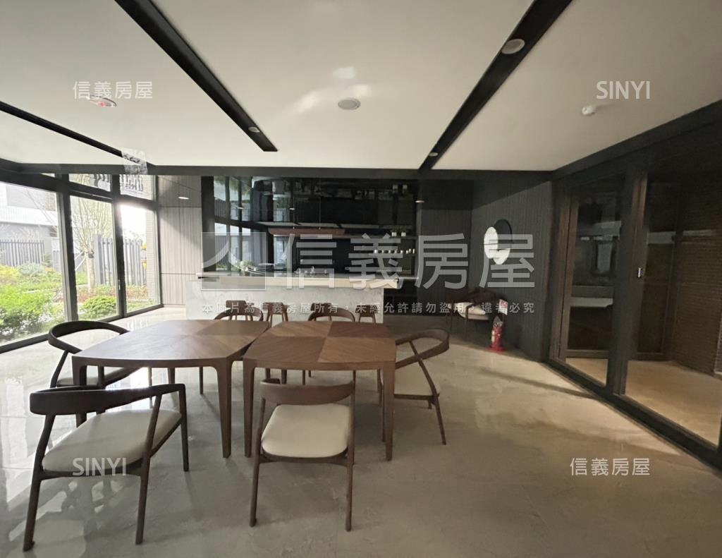 學府首席1期社區外觀及周邊環境