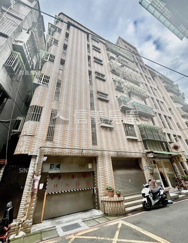 民生華廈社區外觀及周邊環境