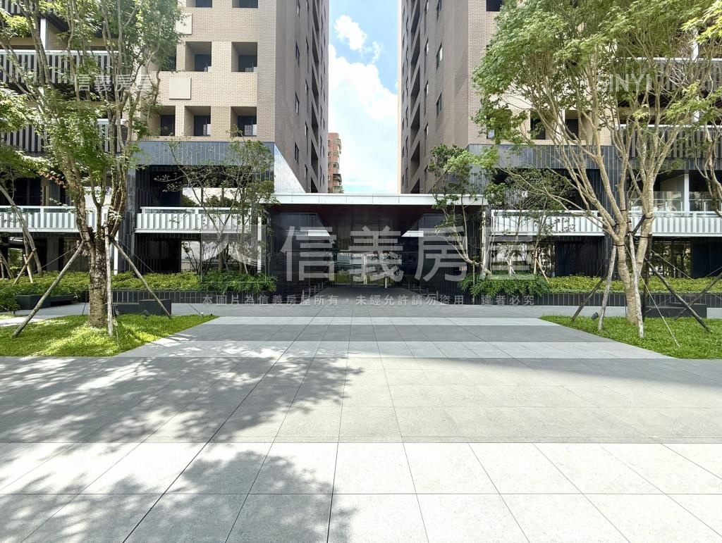 忠泰本質社區外觀及周邊環境