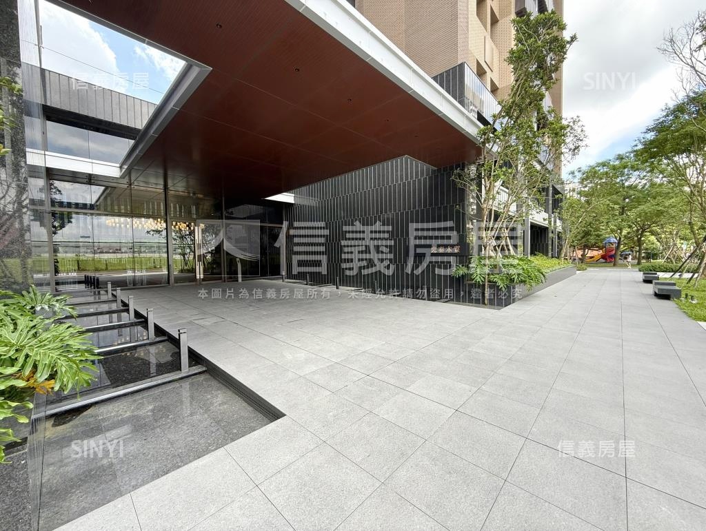 忠泰本質社區外觀及周邊環境