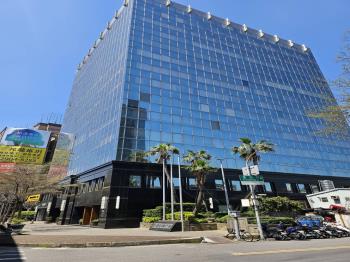 前瞻企業大樓