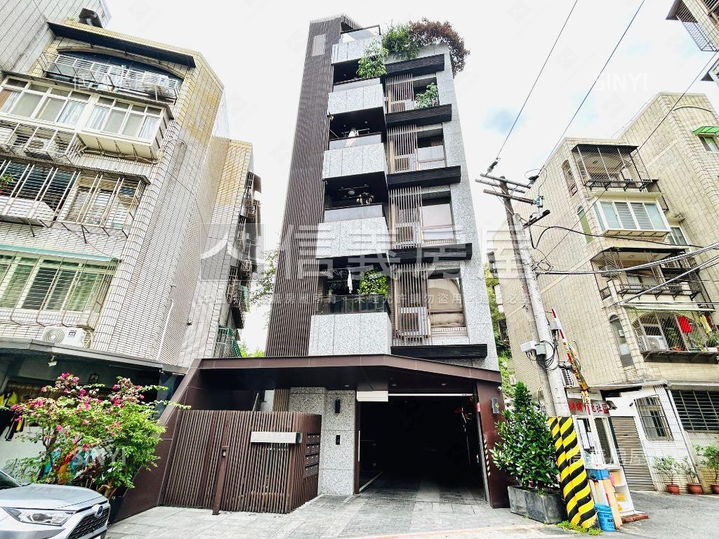 文心十二品社區外觀及周邊環境