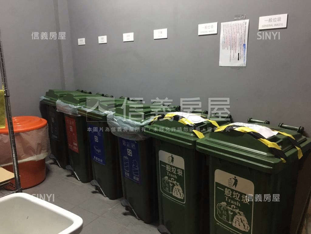 文心十二品社區外觀及周邊環境