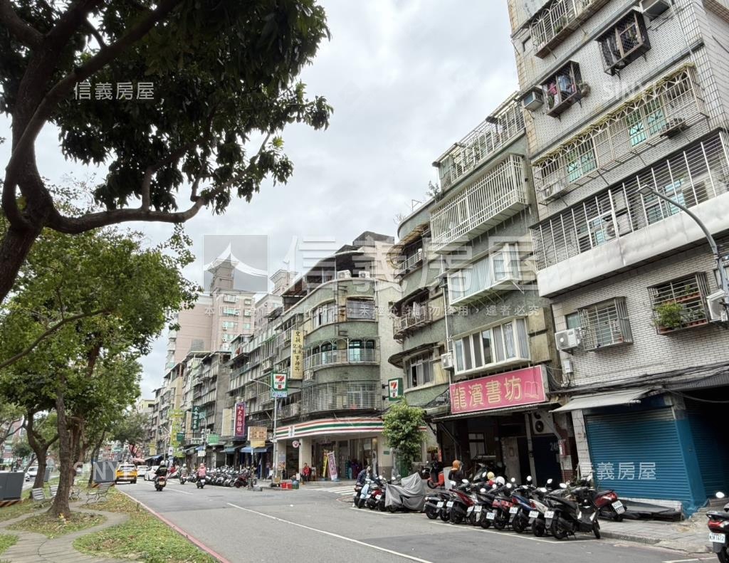 龍濱路華廈社區外觀及周邊環境