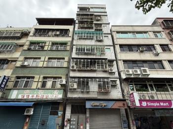 龍濱路華廈