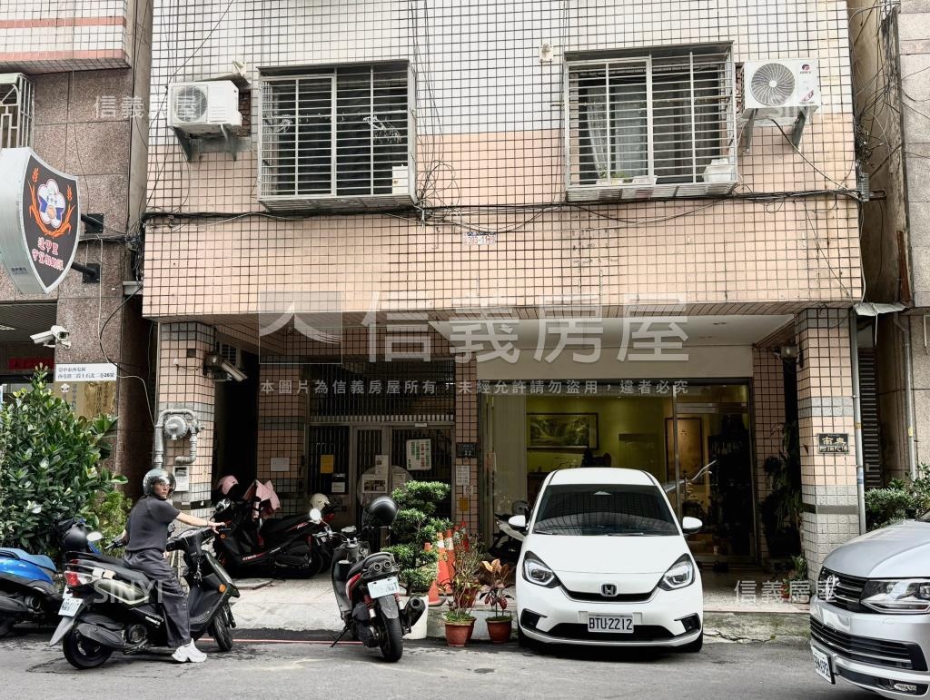 富宇寶座二期社區外觀及周邊環境
