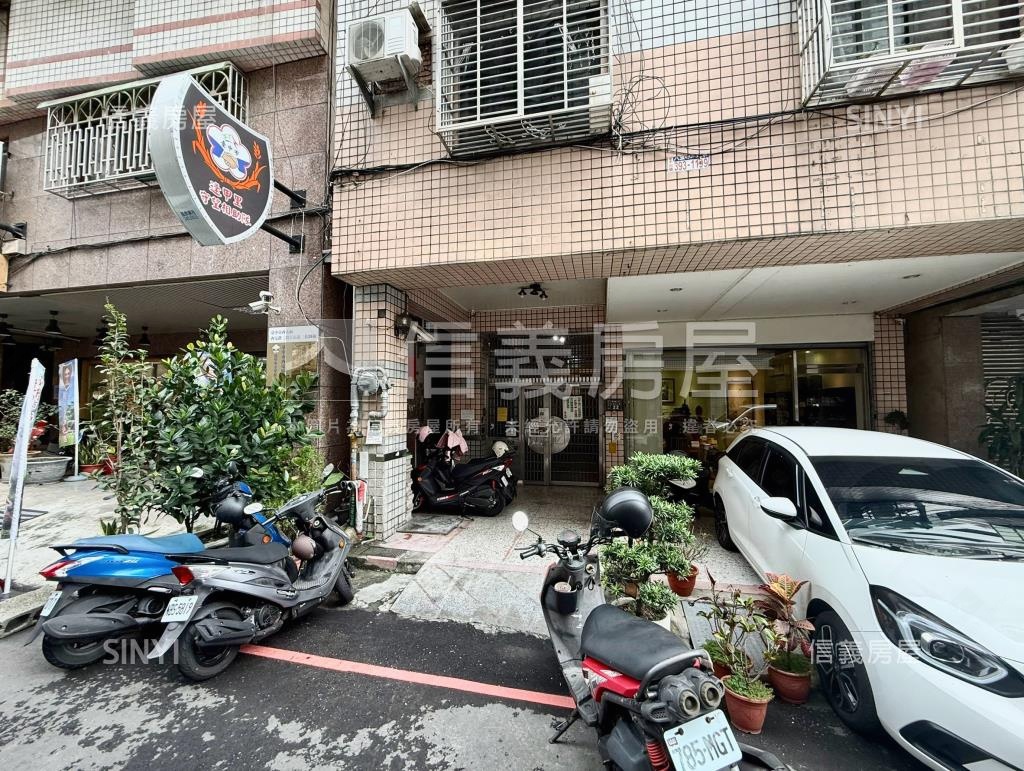 富宇寶座二期社區外觀及周邊環境