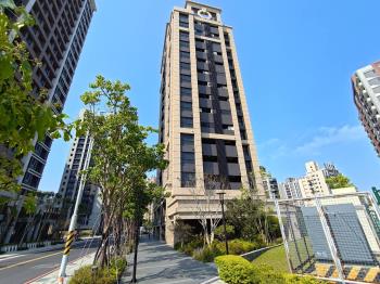 東瑩吉光