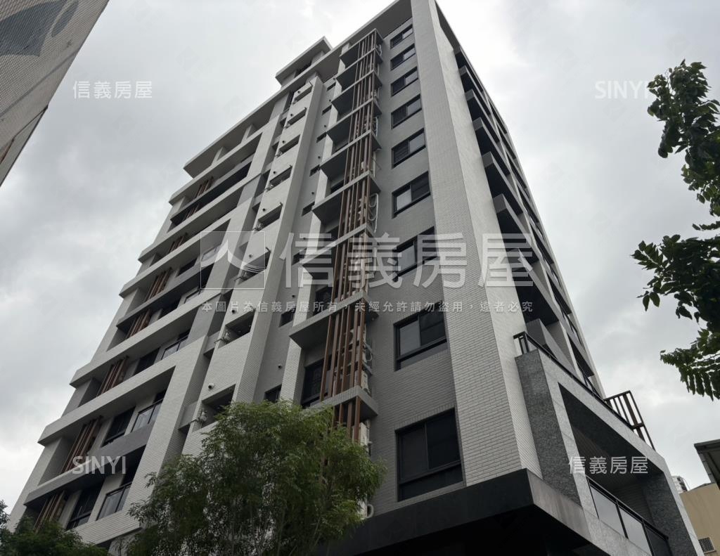 昂峰鉑麗大樓區社區外觀及周邊環境