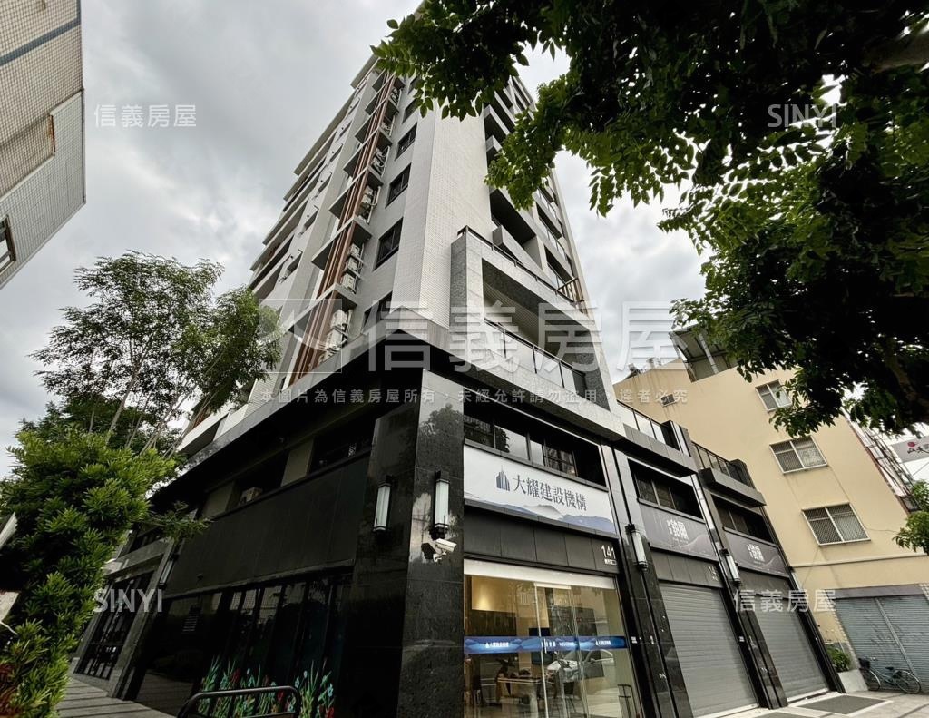 昂峰鉑麗大樓區社區外觀及周邊環境