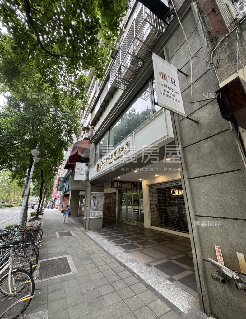 堅泰信義社區外觀及周邊環境