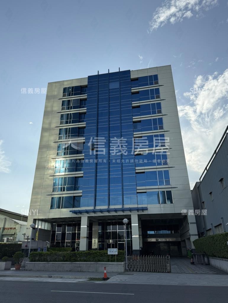 萬國財星社區外觀及周邊環境