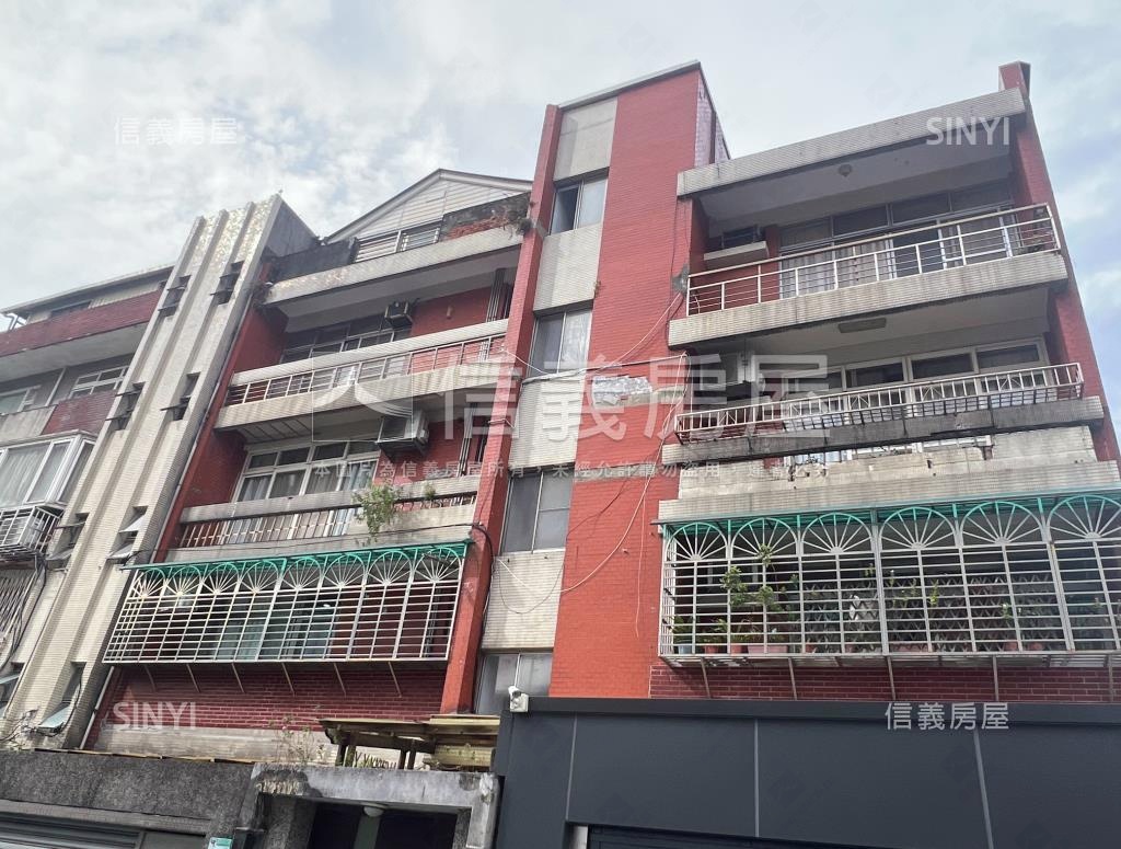 建國南路二段39巷華廈社區外觀及周邊環境