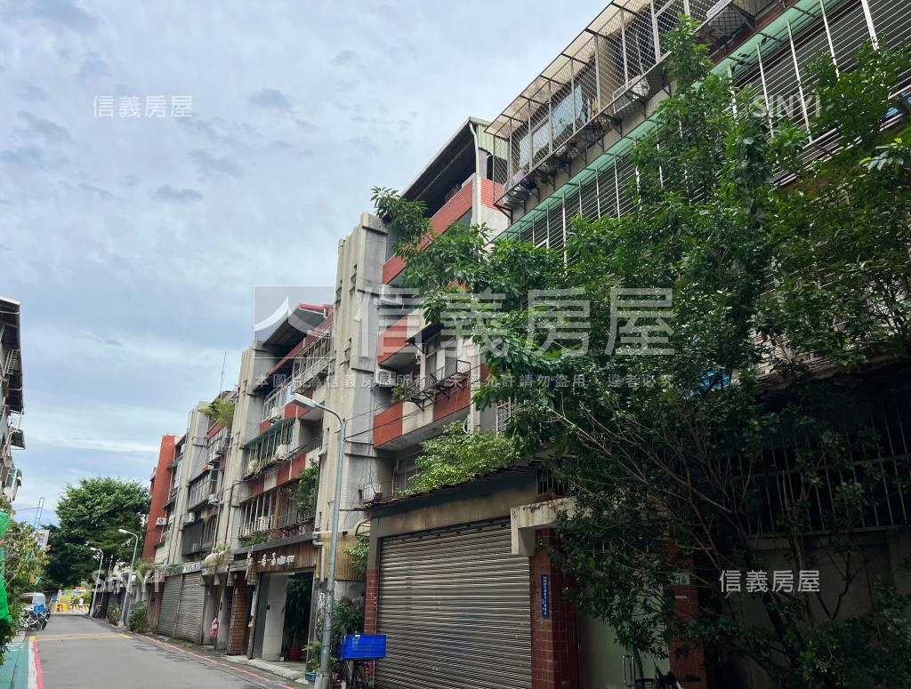 建國南路二段39巷華廈社區外觀及周邊環境