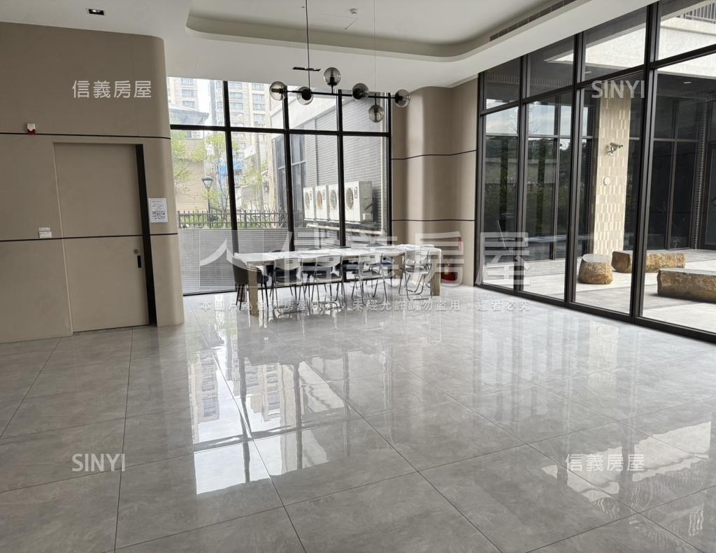 彩彩棠社區外觀及周邊環境