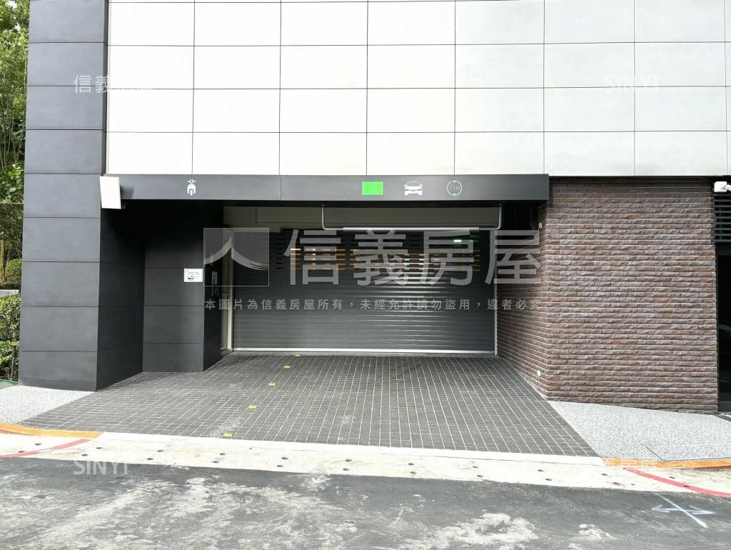 小藍海B區社區外觀及周邊環境