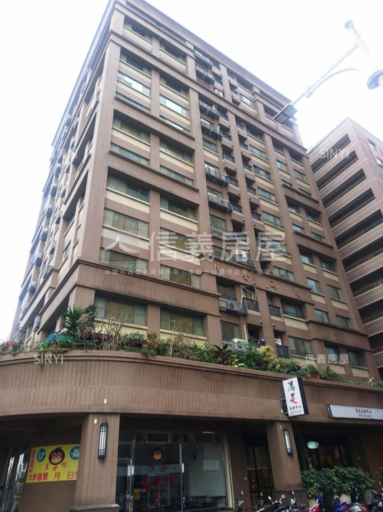 摩登風情社區外觀及周邊環境