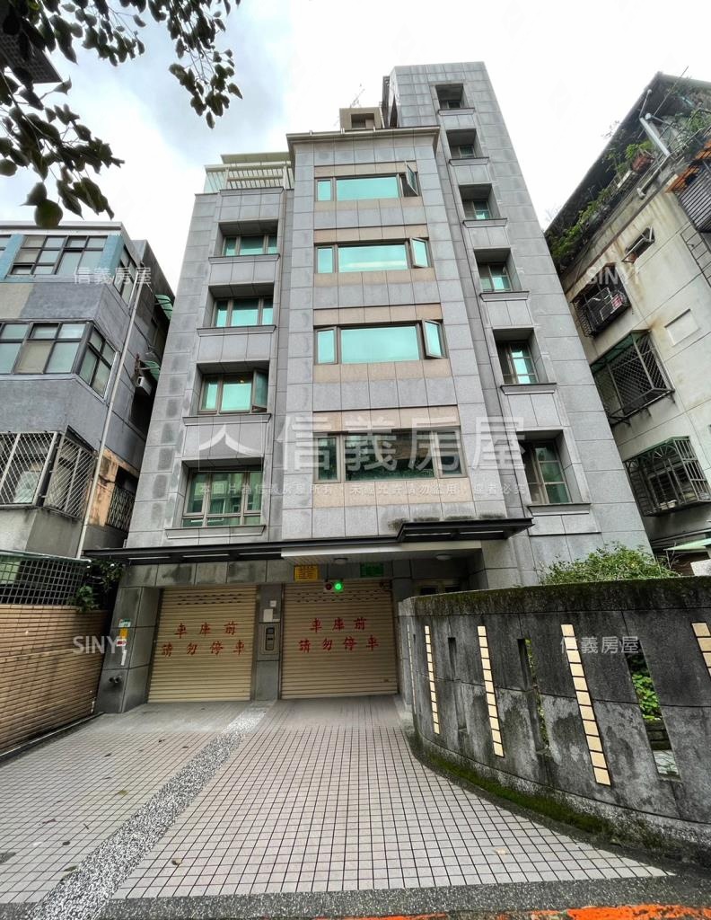 淳品社區外觀及周邊環境
