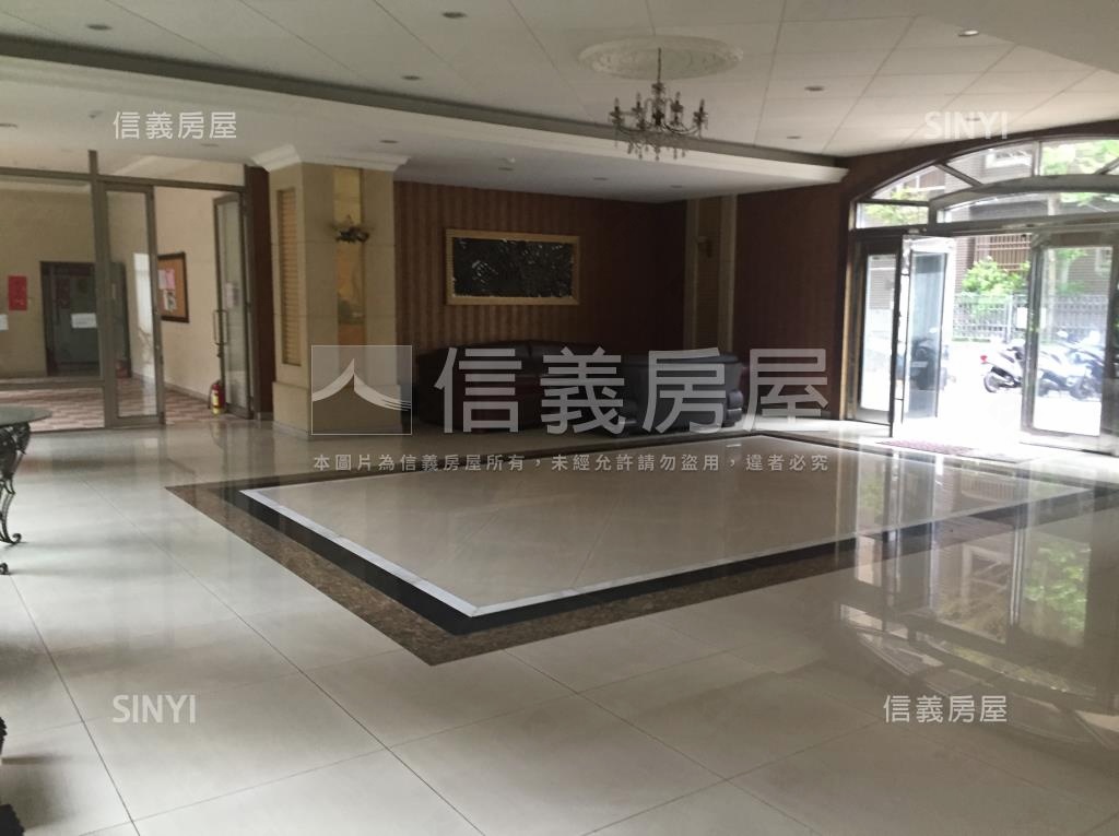 公園臻品社區外觀及周邊環境