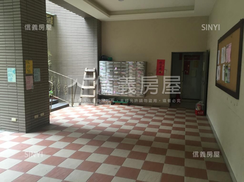 公園臻品社區外觀及周邊環境