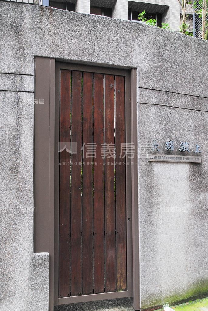 長耀緻上社區外觀及周邊環境