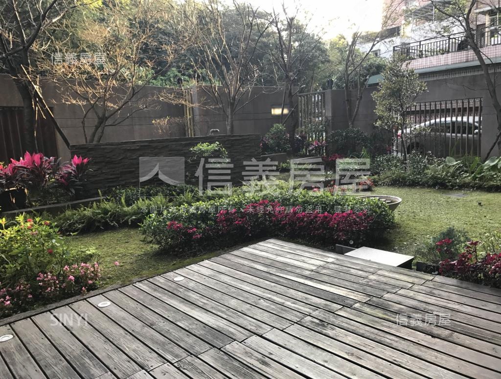 長耀緻上社區外觀及周邊環境