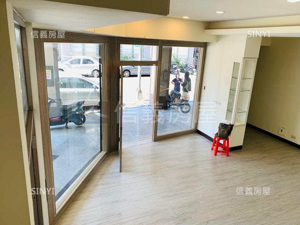 租屋 楠梓角窗好租樓店 高雄市楠梓區加仁路 28 000元 月