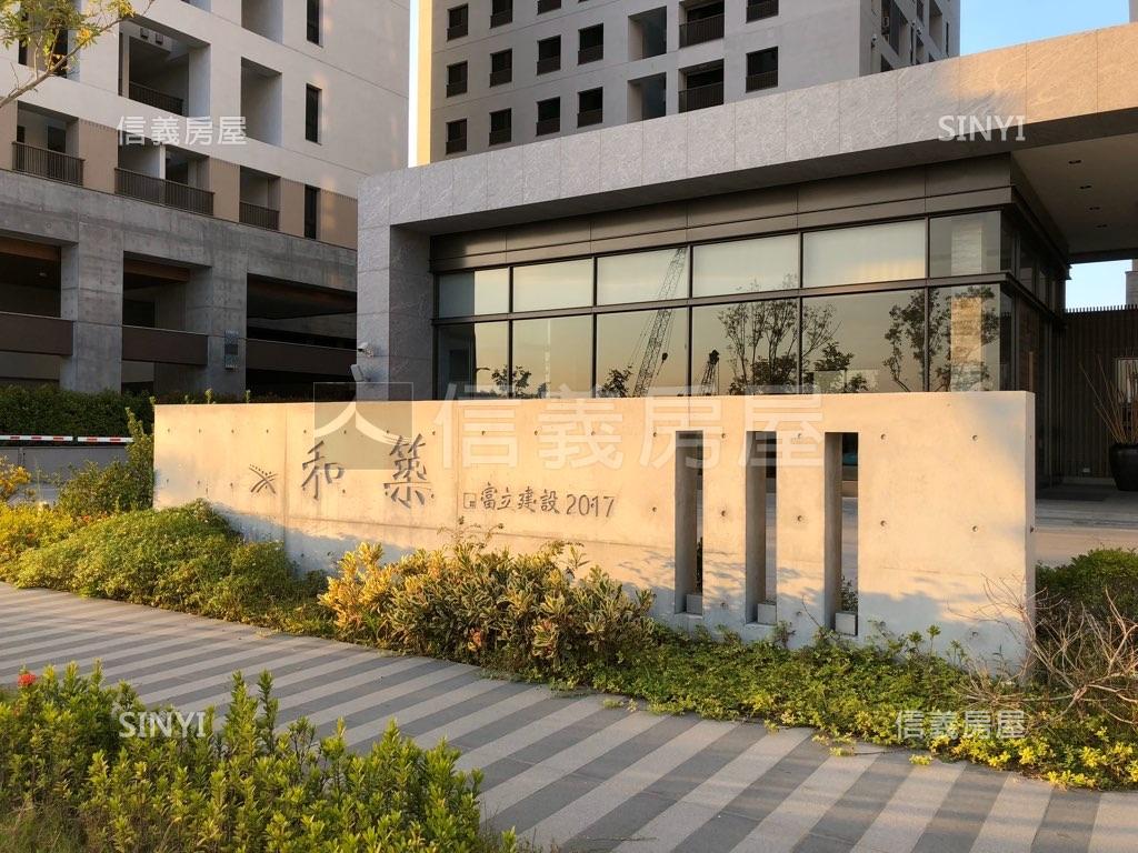 租屋 富立和築三房平車 台南市東區崇賢三路 28 000元 月