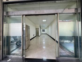 近輕軌透天店面整棟出租 - C333450