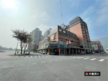 近美術館醒目角窗金店 - C334617