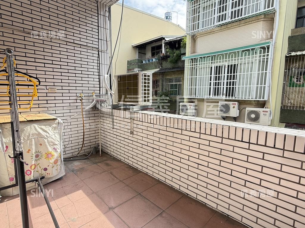 五甲國中成家透天 - Image 4