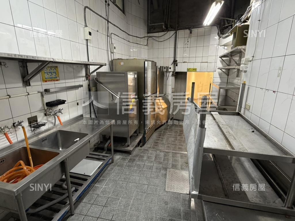 正寧夏夜市大空間金店面 - Image 12