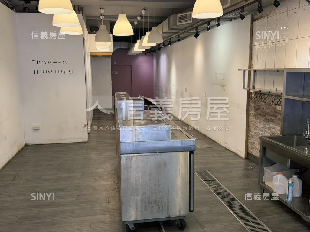 正寧夏夜市大空間金店面 - Image 13