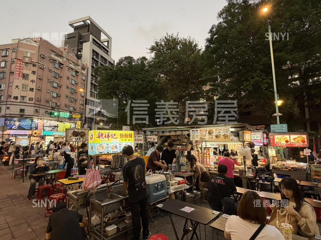 正寧夏夜市大空間金店面 - Image 15
